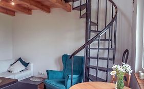 Zimna Apartments